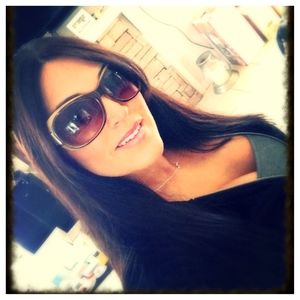 Meet your Posher, Shawna